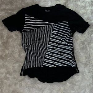 Men's Black and White Geometric Stripe Short-Sleeve Shirt